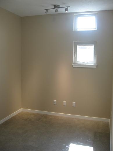 Photos of Parkside Townhomes | University Circle