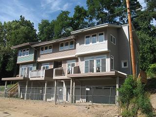 Footbridge Townhomes in Tremont